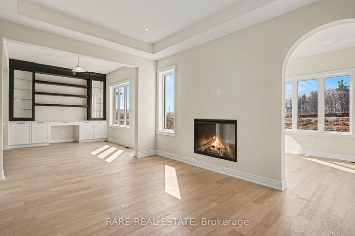 Photo 5 at 1236 QUEENS PLATE Road W, GA Glen Abbey, Oakville