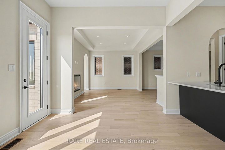 Photo 8 at 1236 QUEENS PLATE Road W, GA Glen Abbey, Oakville