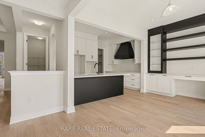 Photo 11 at 1236 QUEENS PLATE Road W, GA Glen Abbey, Oakville