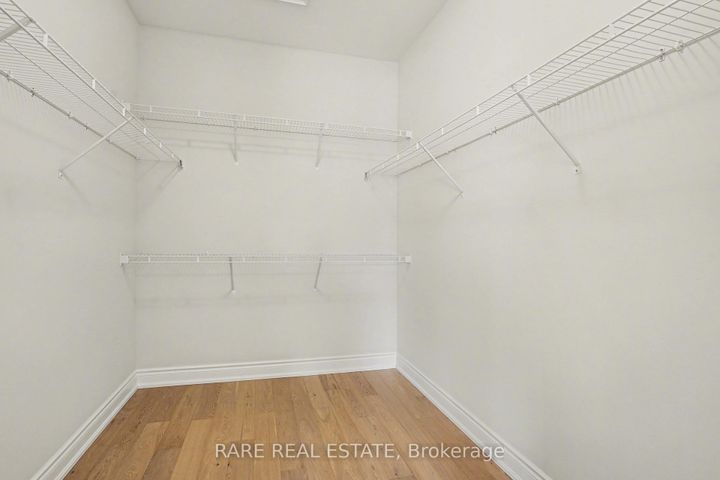 Photo 18 at 1236 QUEENS PLATE Road W, GA Glen Abbey, Oakville