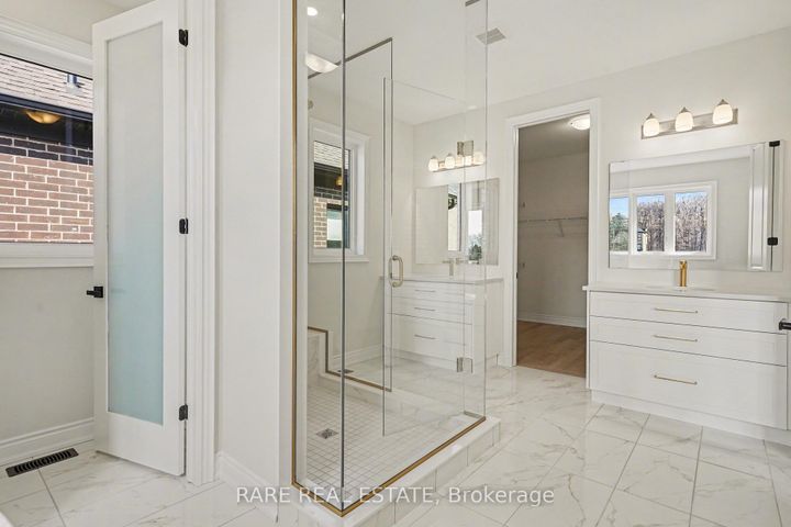 Photo 20 at 1236 QUEENS PLATE Road W, GA Glen Abbey, Oakville