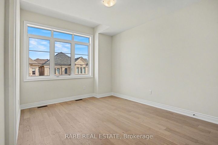 Photo 23 at 1236 QUEENS PLATE Road W, GA Glen Abbey, Oakville