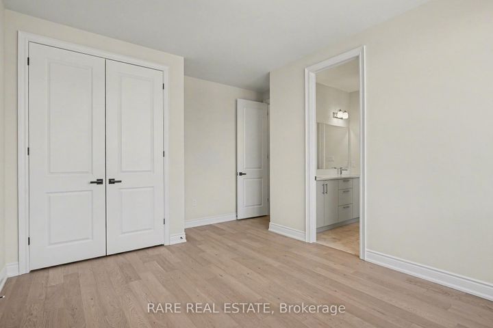 Photo 24 at 1236 QUEENS PLATE Road W, GA Glen Abbey, Oakville