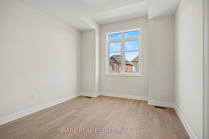 Photo 26 at 1236 QUEENS PLATE Road W, GA Glen Abbey, Oakville