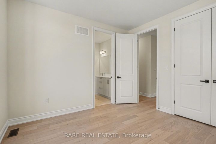 Photo 27 at 1236 QUEENS PLATE Road W, GA Glen Abbey, Oakville