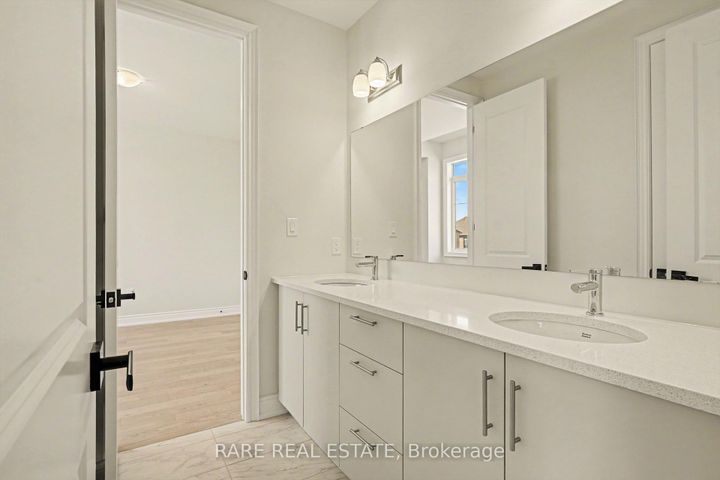 Photo 28 at 1236 QUEENS PLATE Road W, GA Glen Abbey, Oakville