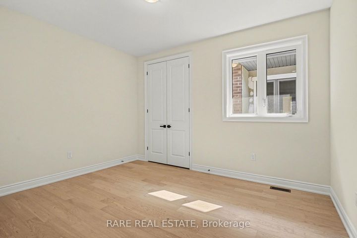 Photo 30 at 1236 QUEENS PLATE Road W, GA Glen Abbey, Oakville