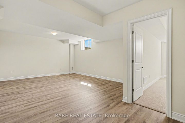 Photo 33 at 1236 QUEENS PLATE Road W, GA Glen Abbey, Oakville