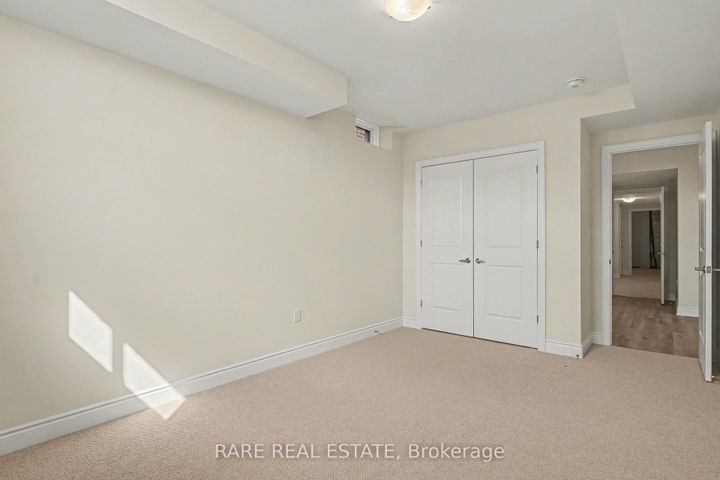 Photo 36 at 1236 QUEENS PLATE Road W, GA Glen Abbey, Oakville