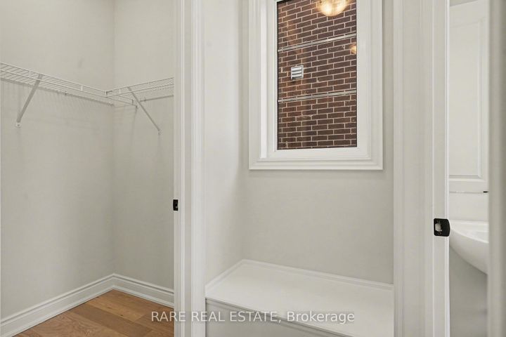 Photo 39 at 1236 QUEENS PLATE Road W, GA Glen Abbey, Oakville