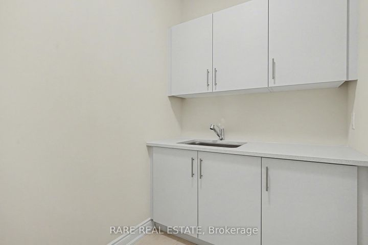 Photo 42 at 1236 QUEENS PLATE Road W, GA Glen Abbey, Oakville