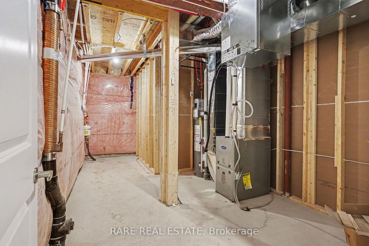 Photo 43 at 1236 QUEENS PLATE Road W, GA Glen Abbey, Oakville