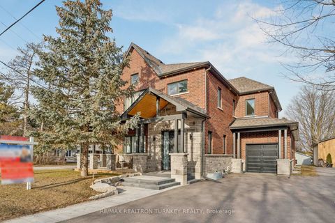 Photo 1 at 271 Main Street N, Uxbridge