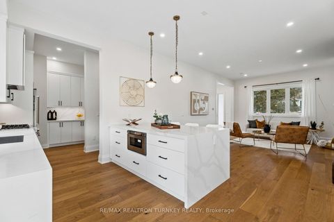 Photo 9 at 271 Main Street N, Uxbridge