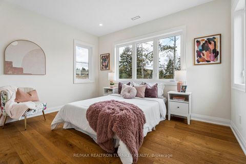 Photo 21 at 271 Main Street N, Uxbridge