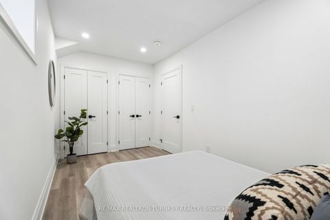 Photo 40 at 271 Main Street N, Uxbridge