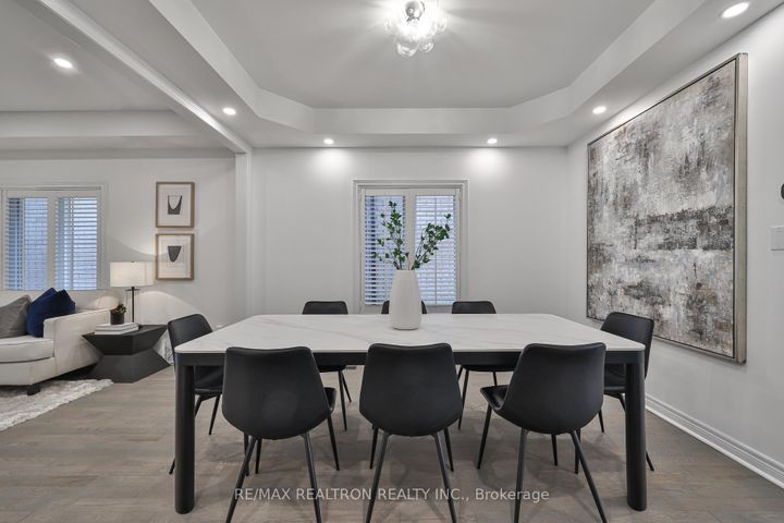 Photo 5 at 33 Ravel Drive, Patterson, Vaughan