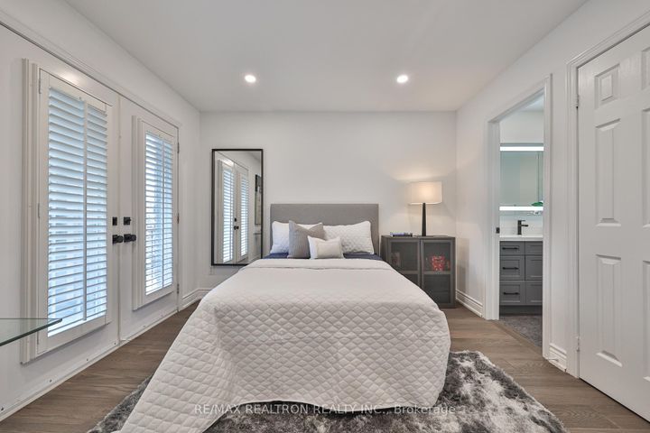 Photo 19 at 33 Ravel Drive, Patterson, Vaughan