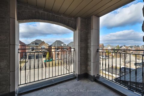 Photo 20 at 33 Ravel Drive, Patterson, Vaughan