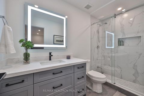 Photo 23 at 33 Ravel Drive, Patterson, Vaughan