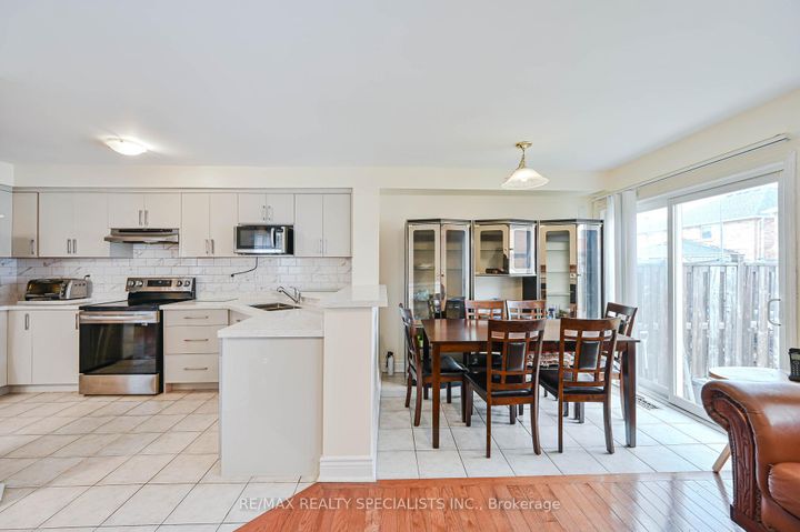 Photo 17 at 15 Eastway Street, Gore Industrial North, Brampton