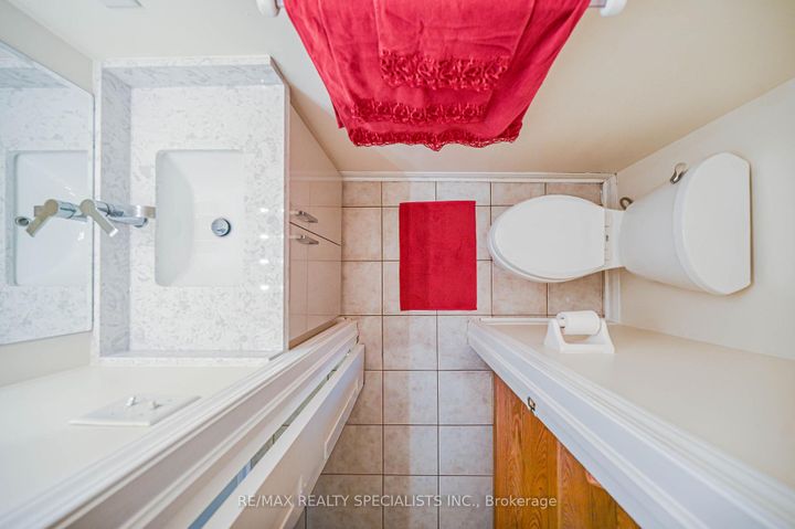 Photo 25 at 15 Eastway Street, Gore Industrial North, Brampton