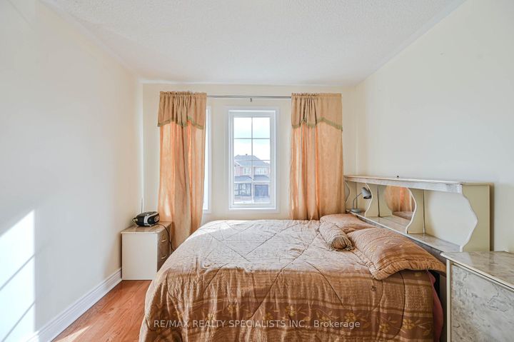 Photo 36 at 15 Eastway Street, Gore Industrial North, Brampton