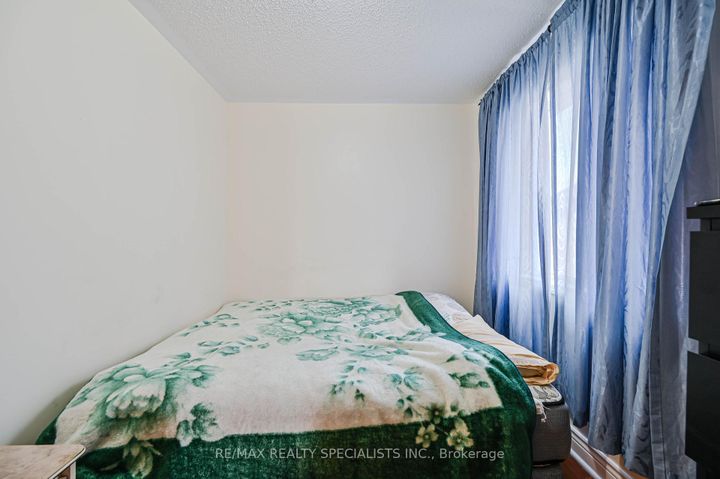 Photo 39 at 15 Eastway Street, Gore Industrial North, Brampton