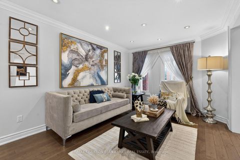 Photo 8 at 92 Weldrick Road E, Harding, Richmond Hill