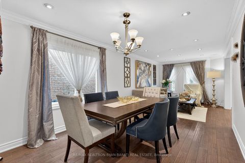 Photo 9 at 92 Weldrick Road E, Harding, Richmond Hill