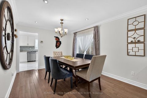 Photo 10 at 92 Weldrick Road E, Harding, Richmond Hill