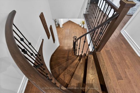 Photo 30 at 92 Weldrick Road E, Harding, Richmond Hill