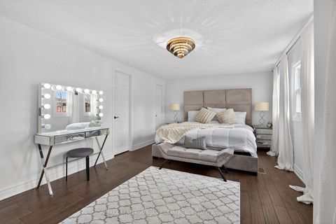 Photo 32 at 92 Weldrick Road E, Harding, Richmond Hill