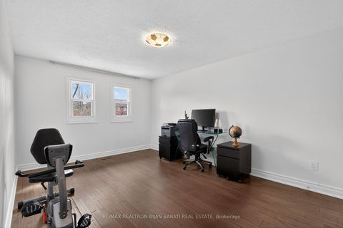 Photo 37 at 92 Weldrick Road E, Harding, Richmond Hill