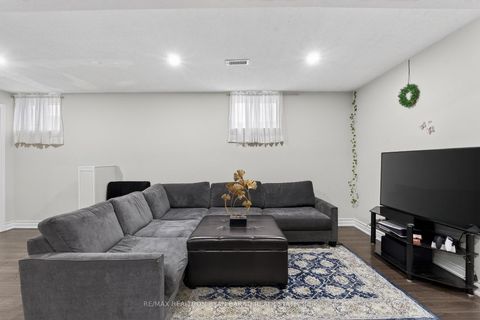 Photo 41 at 92 Weldrick Road E, Harding, Richmond Hill