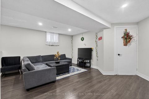 Photo 42 at 92 Weldrick Road E, Harding, Richmond Hill