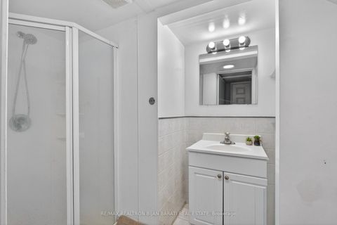 Photo 44 at 92 Weldrick Road E, Harding, Richmond Hill