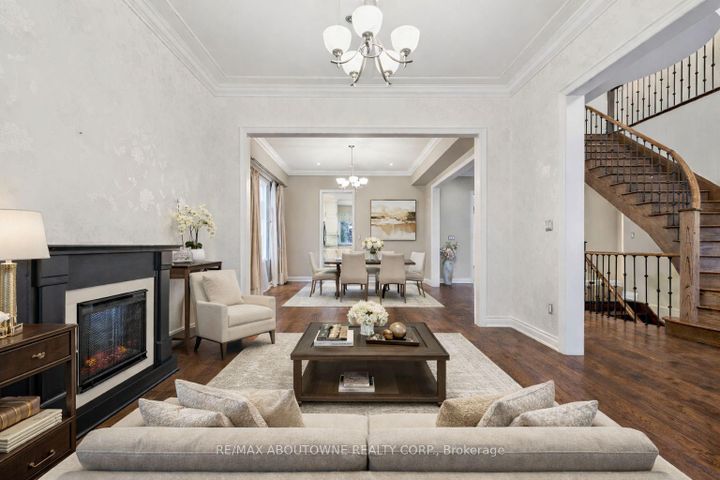 Photo 6 at 1379 Rebecca Street, WO West, Oakville