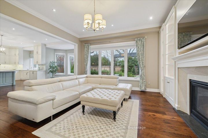 Photo 17 at 1379 Rebecca Street, WO West, Oakville