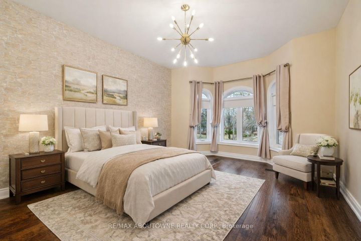 Photo 25 at 1379 Rebecca Street, WO West, Oakville