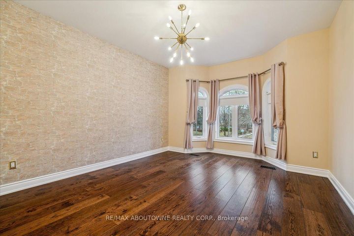 Photo 26 at 1379 Rebecca Street, WO West, Oakville