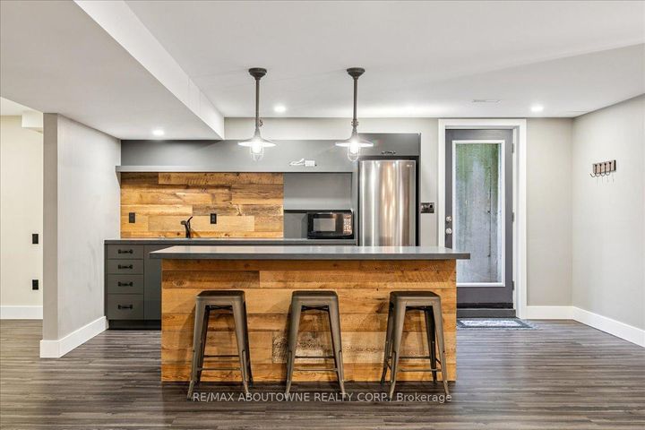 Photo 37 at 1379 Rebecca Street, WO West, Oakville