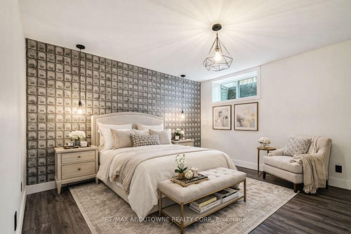 Photo 38 at 1379 Rebecca Street, WO West, Oakville