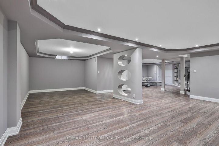 Photo 18 at 14 Daphnia Drive, Patterson, Vaughan