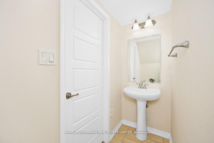 Photo 4 at 335 Ellen Davidson Drive, GO Glenorchy, Oakville