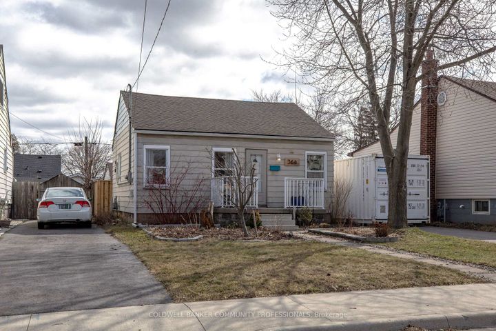 Photo 2 at 364 Tragina Avenue N, Homeside, Hamilton