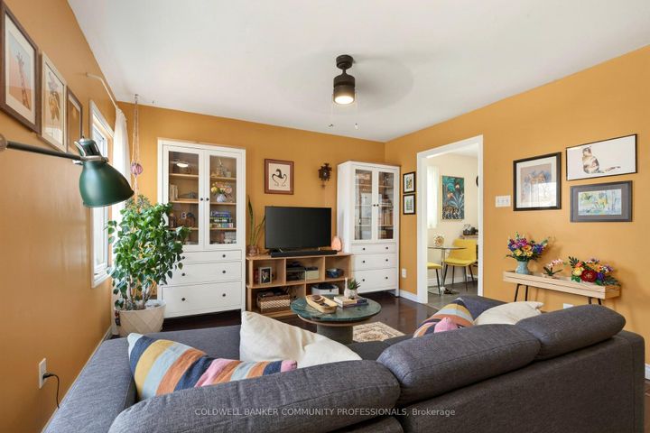 Photo 9 at 364 Tragina Avenue N, Homeside, Hamilton