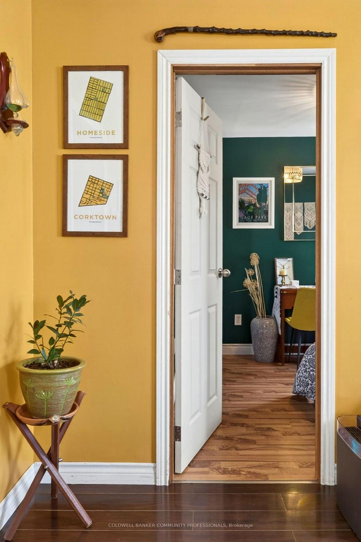 Photo 10 at 364 Tragina Avenue N, Homeside, Hamilton