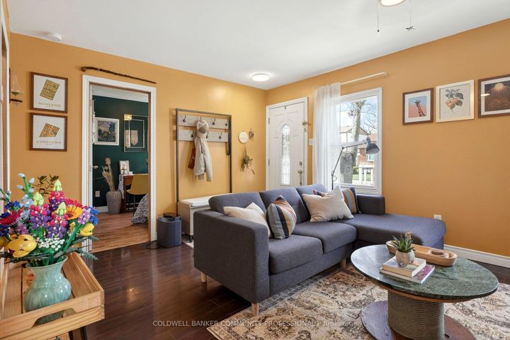 Photo 14 at 364 Tragina Avenue N, Homeside, Hamilton