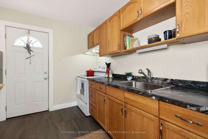 Photo 20 at 364 Tragina Avenue N, Homeside, Hamilton